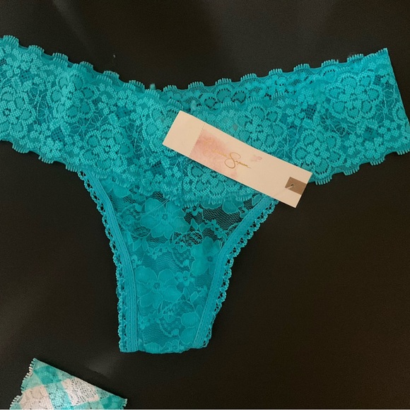 Jessica Simpson thong underwear - Picture 4 of 8